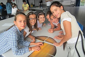 Classi Quinte: Insieme per costruire i pianeti