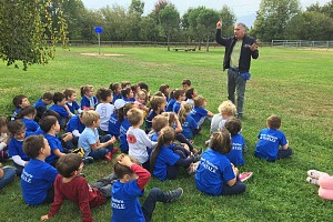 Il maestro Roberto spiega i giochi